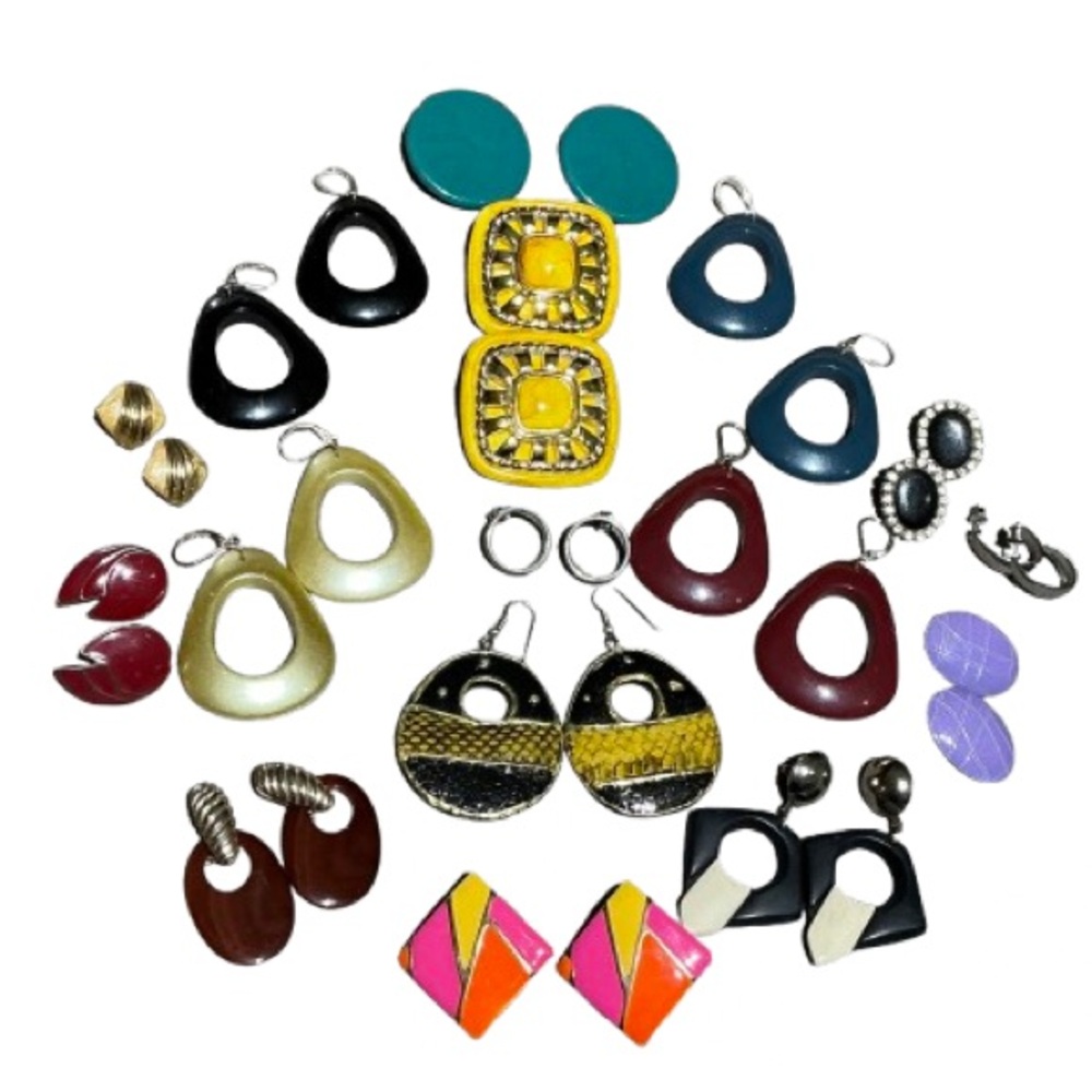 80’s Mixed Variety of Vintage Pierced Earrings Lot 16 pairs 32 pieces
